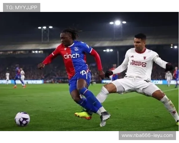 卡塞米罗的职业生涯转折点：从曼联惨败到卡拉格严厉批评，他该如何应对？