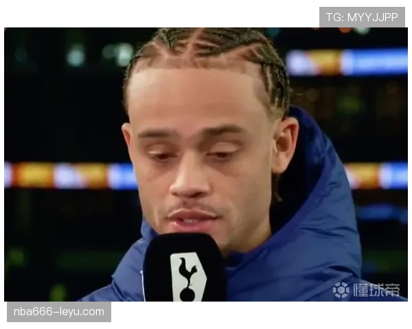 哈维·西蒙斯强势回归巴黎，新赛季表现引发期待