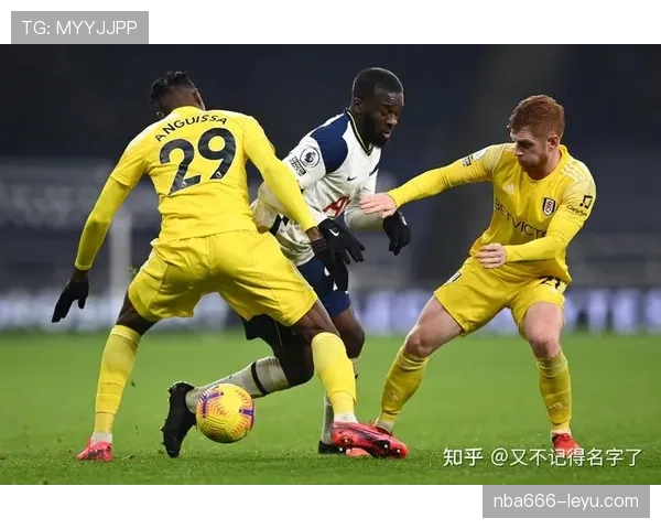 凯恩神勇发挥助热刺强势回暖，重返英超争冠行列